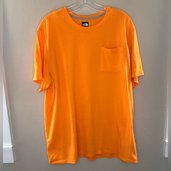 The North Face Men’s FlashDry One Pocket Short Sleeve Tee T-shirt Sz XXL Orange - Picture 1 of 5